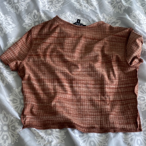 Mixed Thread Reverse Seam top - Picture 4 of 4